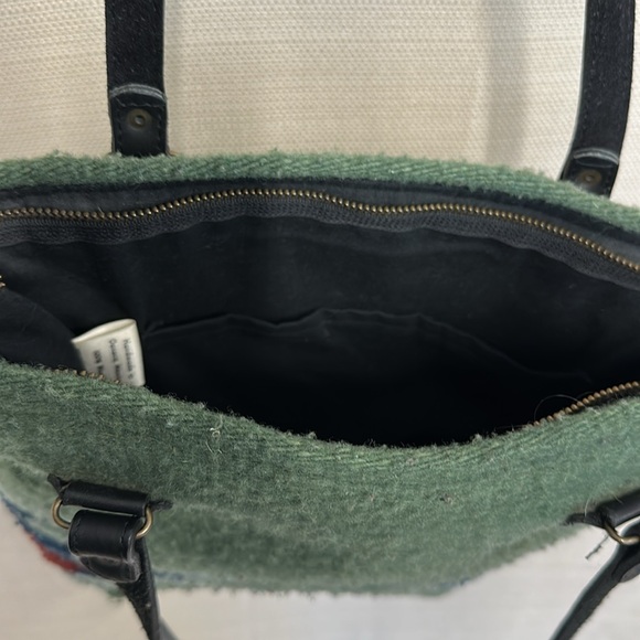 Bogemian Wool Mexican Brand - Picture 3 of 4